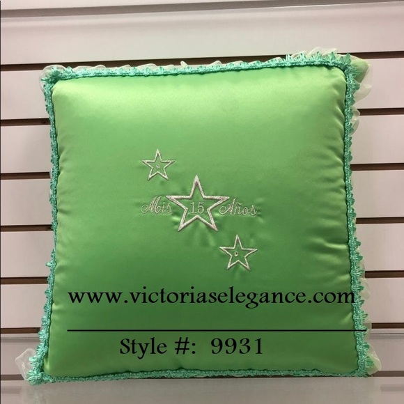 Quinceañera Pillow Apple Green - Picture 1 of 1
